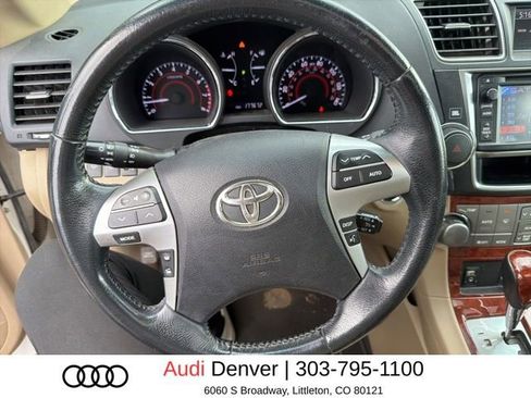 Used 2013 Toyota Highlander Limited AWD/4WD image 5