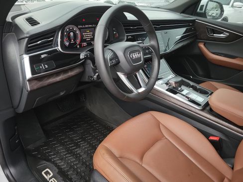 Used 2019 Audi Q8 Prestige w/ Adaptive Chassis Package AWD/4WD image 21