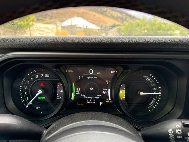 Used 2024 Jeep Wrangler Unlimited AWD/4WD image 23
