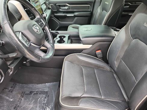 Used 2019 RAM 1500 Laramie AWD/4WD image 15