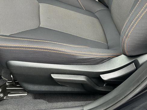 Used 2018 Subaru Crosstrek 2.0i Premium image 19