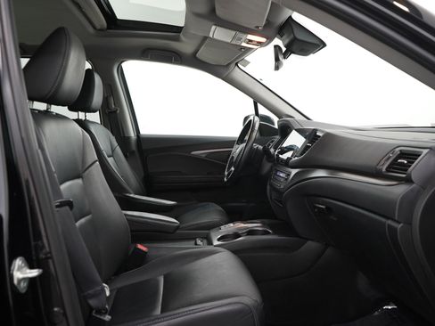Used 2022 Honda Pilot Black Edition image 14