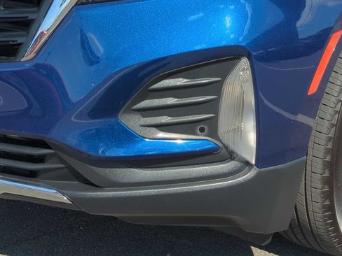 Used 2022 Chevrolet Equinox LT image 11