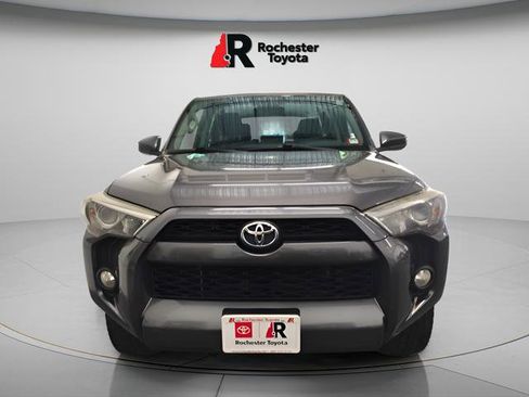 Used 2014 Toyota 4Runner SR5 AWD/4WD image 2