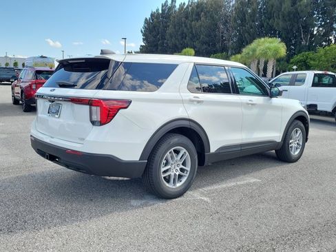 New 2026 Ford Explorer Active RWD image 9
