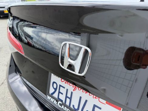 Used 2023 Honda Civic Sport image 11
