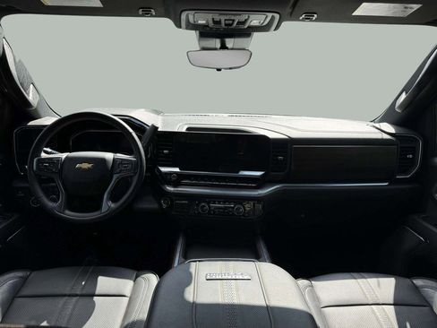 Used 2024 Chevrolet Silverado 2500 High Country w/ High Country Premium Package image 14