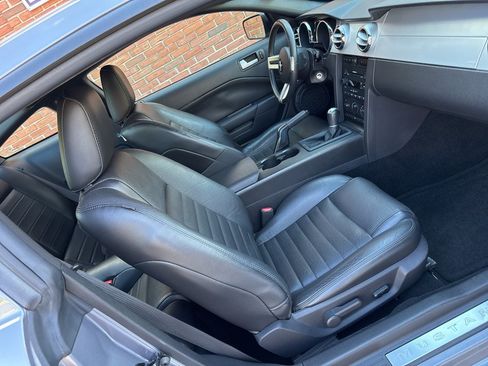Used 2007 Ford Mustang GT RWD image 24