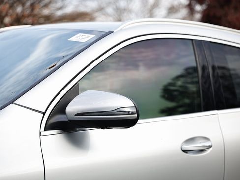 Used 2021 Mercedes-Benz GLA 250 4MATIC image 12