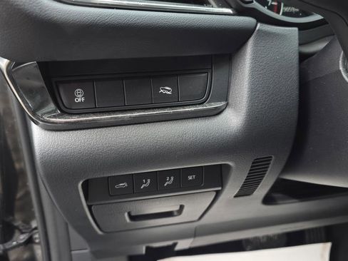 Certified 2022 MAZDA CX-30 AWD 2.5 S w/ Premium Package image 17