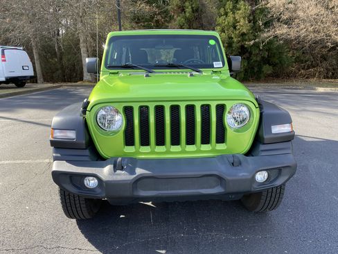 Used 2019 Jeep Wrangler Unlimited Sport image 3