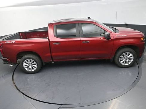 Used 2020 Chevrolet Silverado 1500 Custom w/ Custom Value Package AWD/4WD image 32