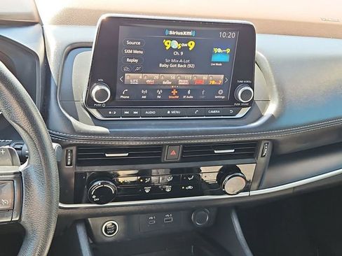 Used 2021 Nissan Rogue S image 12