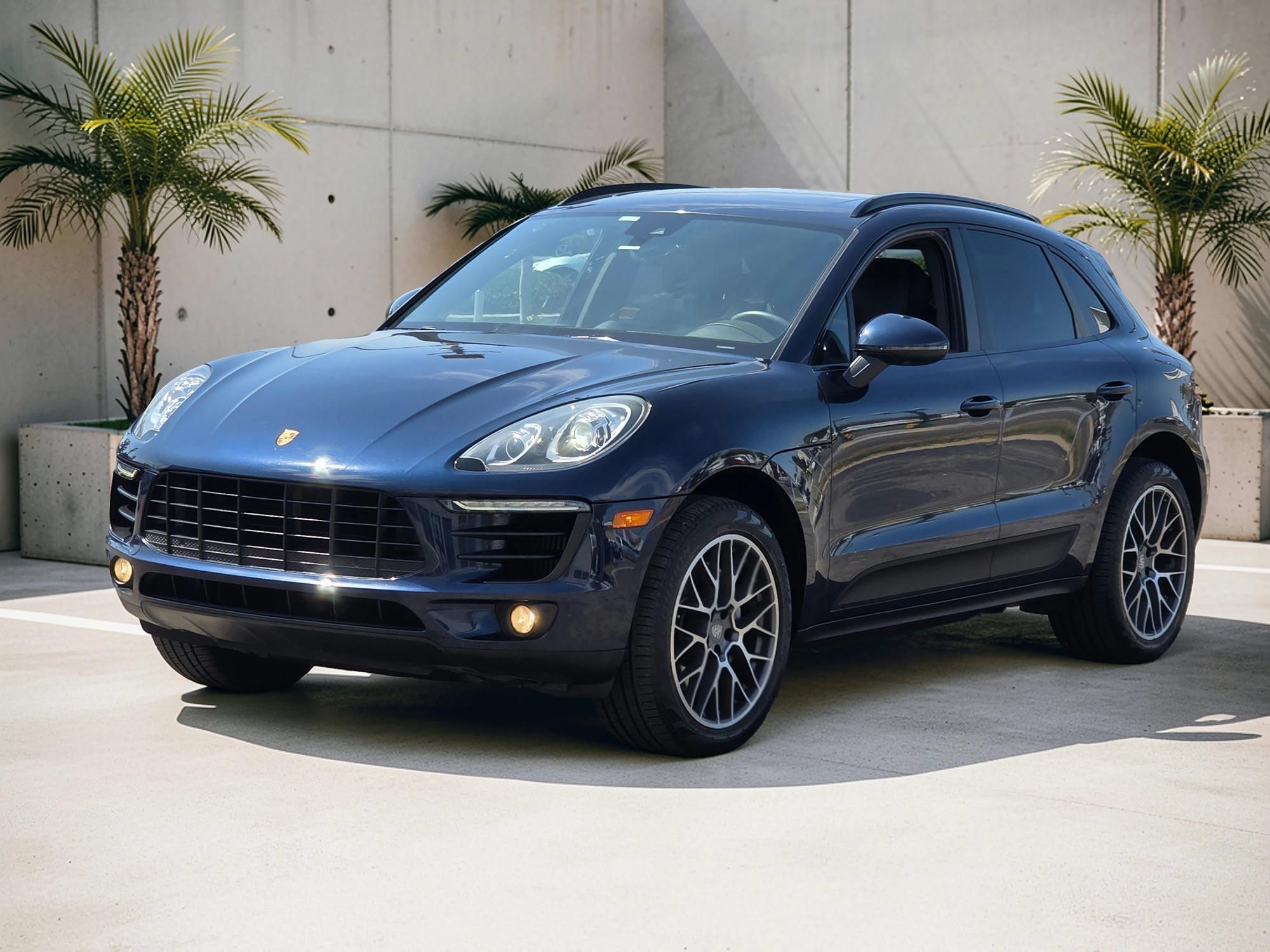 Used 2017 Porsche Macan S AWD/4WD image 4