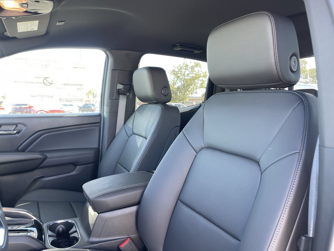 New 2026 GMC Canyon Elevation w/ Convenience Package RWD image 19