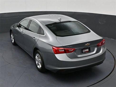 Used 2024 Chevrolet Malibu LT image 14