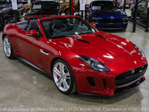 Used 2014 Jaguar F-TYPE S image 10