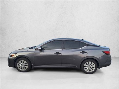 Used 2025 Nissan Sentra S image 8