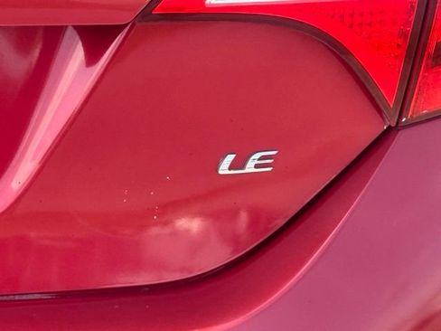 Used 2016 Toyota Corolla LE FWD image 10