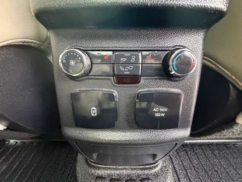 Used 2016 Ford Explorer Platinum AWD/4WD image 28