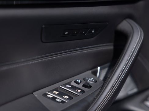 Used 2019 BMW M5 w/ Executive Package image 21