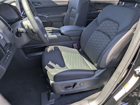 New 2026 Nissan Pathfinder SV FWD image 14