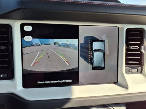 Certified 2025 Ford Bronco Stroppe Edition image 21