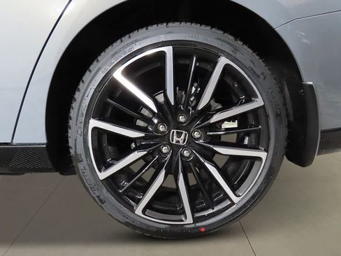New 2026 Honda Accord Touring image 9