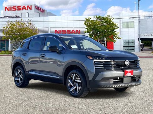 New 2026 Nissan Kicks SV image 5