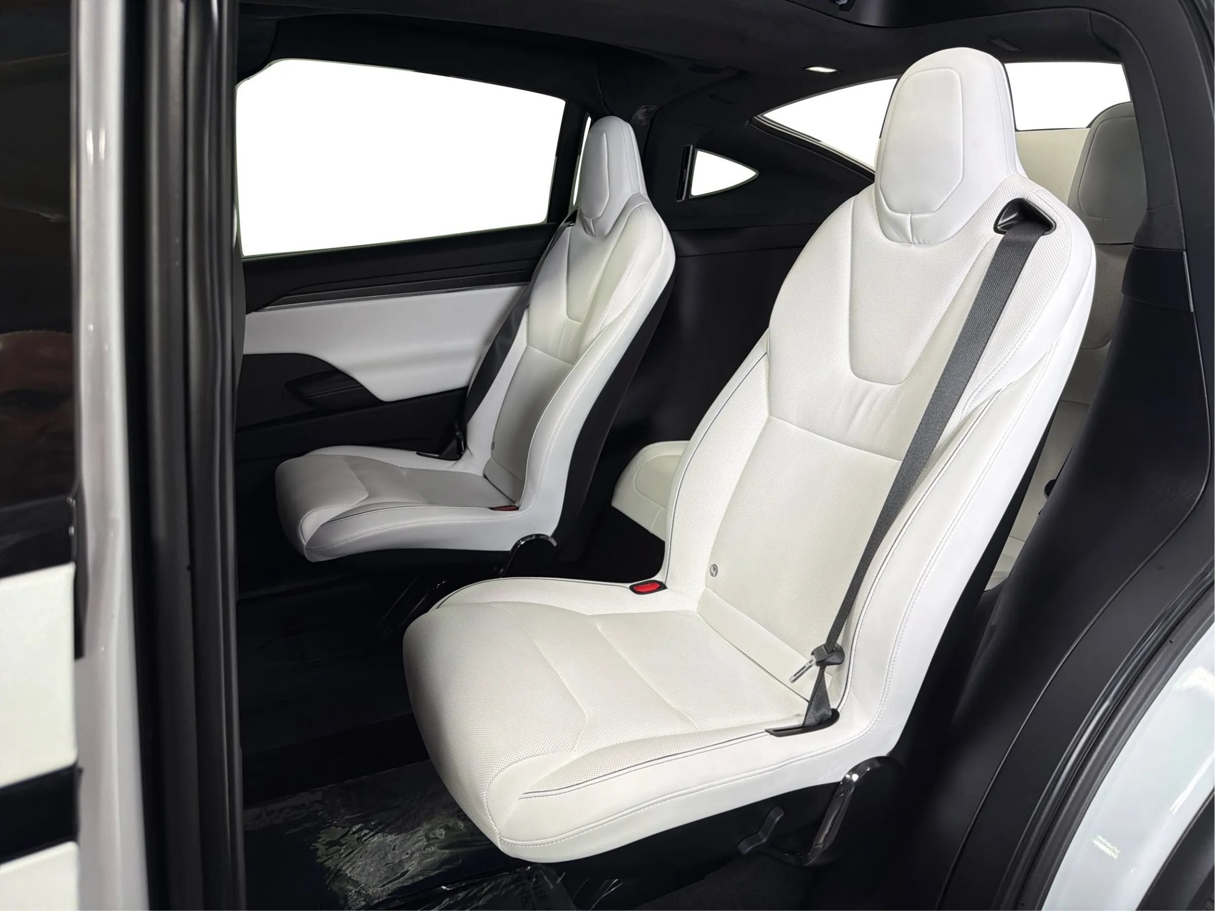 Used 2022 Tesla Model X Plaid AWD/4WD image 10