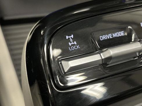 Used 2025 Hyundai Tucson Limited image 24