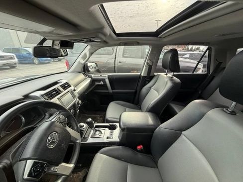 Used 2016 Toyota 4Runner SR5 Premium AWD/4WD image 7