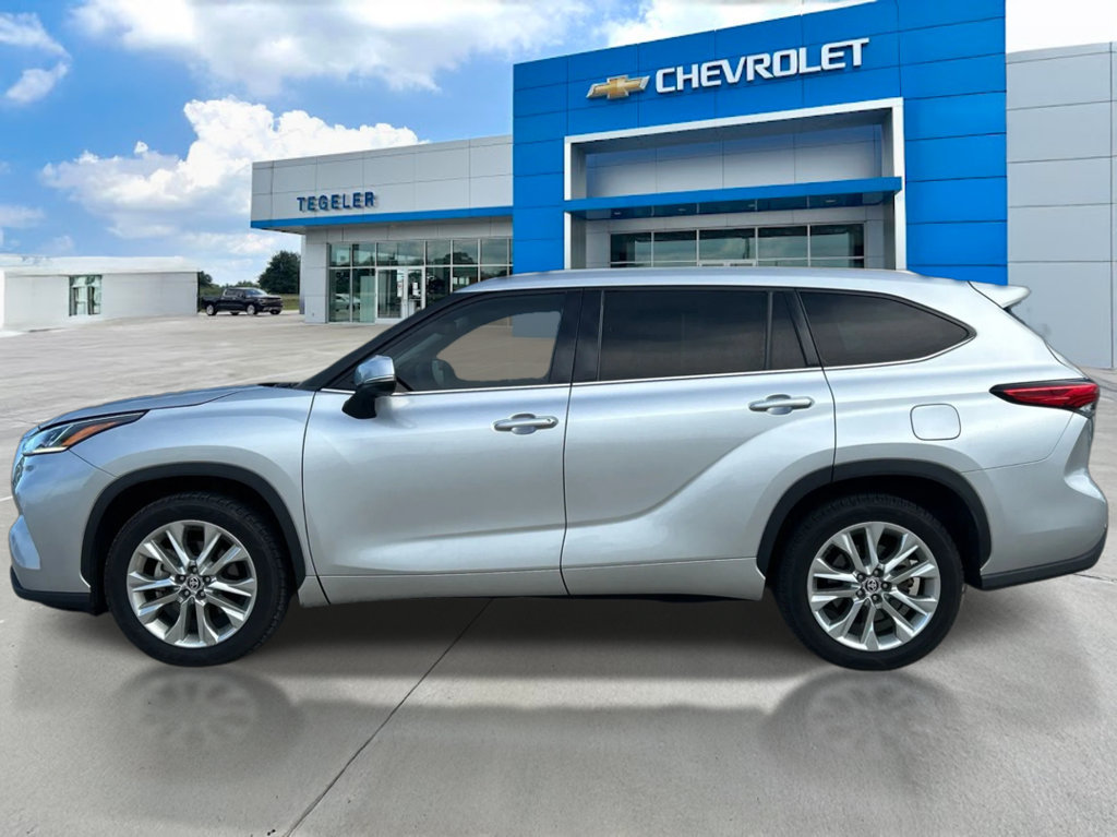 Used 2020 Toyota Highlander Limited FWD image 8