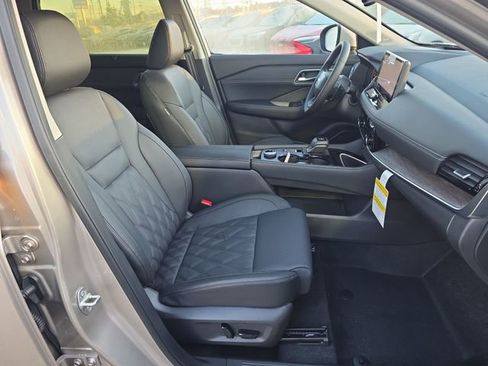 New 2026 Nissan Rogue Platinum w/ Platinum Premium Package image 9