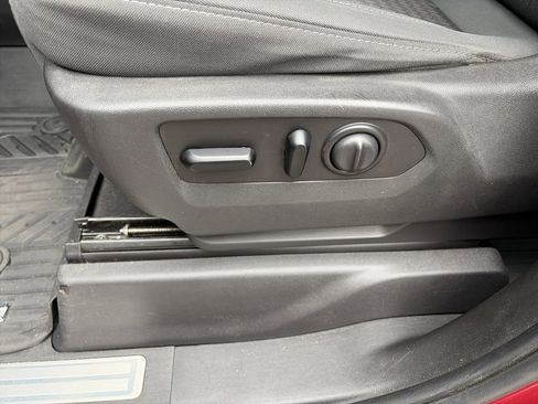 Used 2020 Chevrolet Silverado 1500 RST AWD/4WD image 12