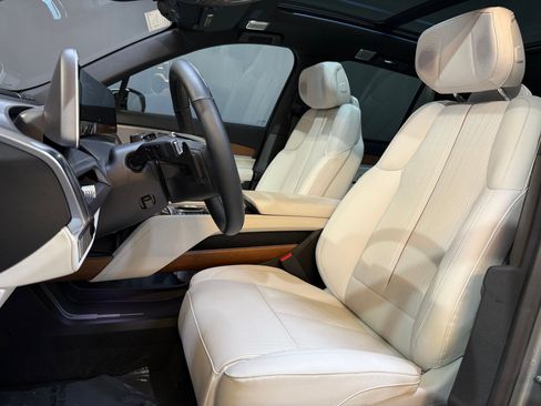 New 2026 Cadillac Vistiq Sport w/ LPO, Floor Liner Package image 5