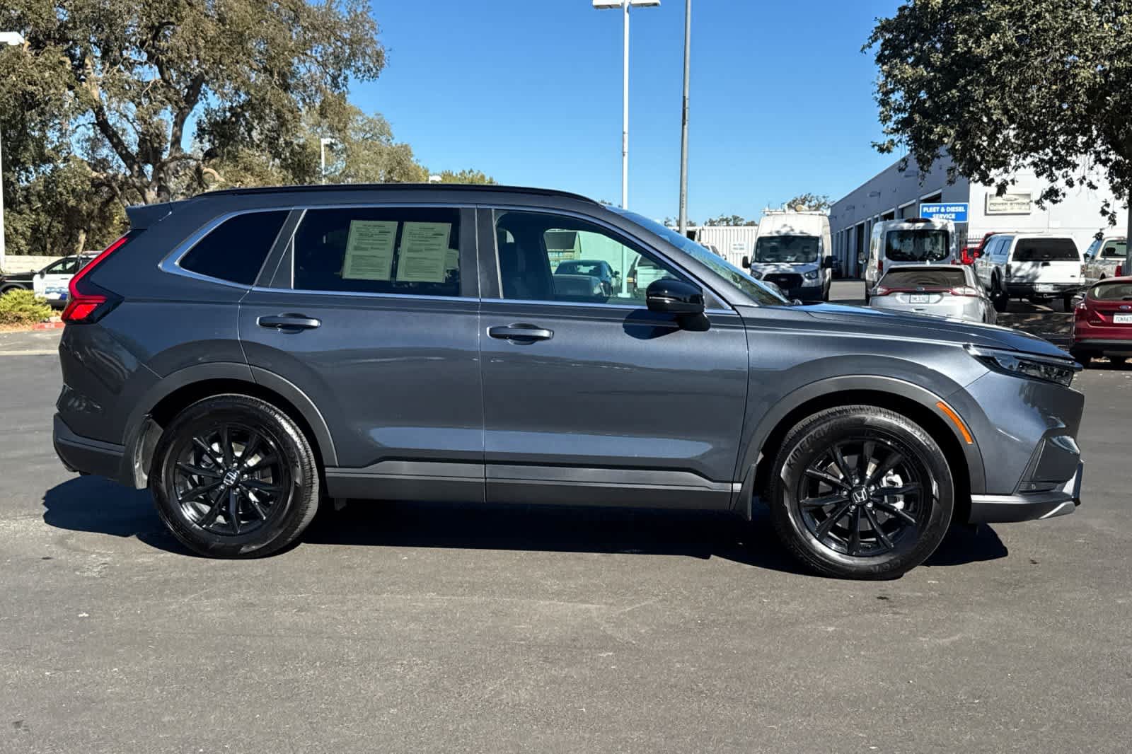 Used 2025 Honda CR-V Sport-L image 8