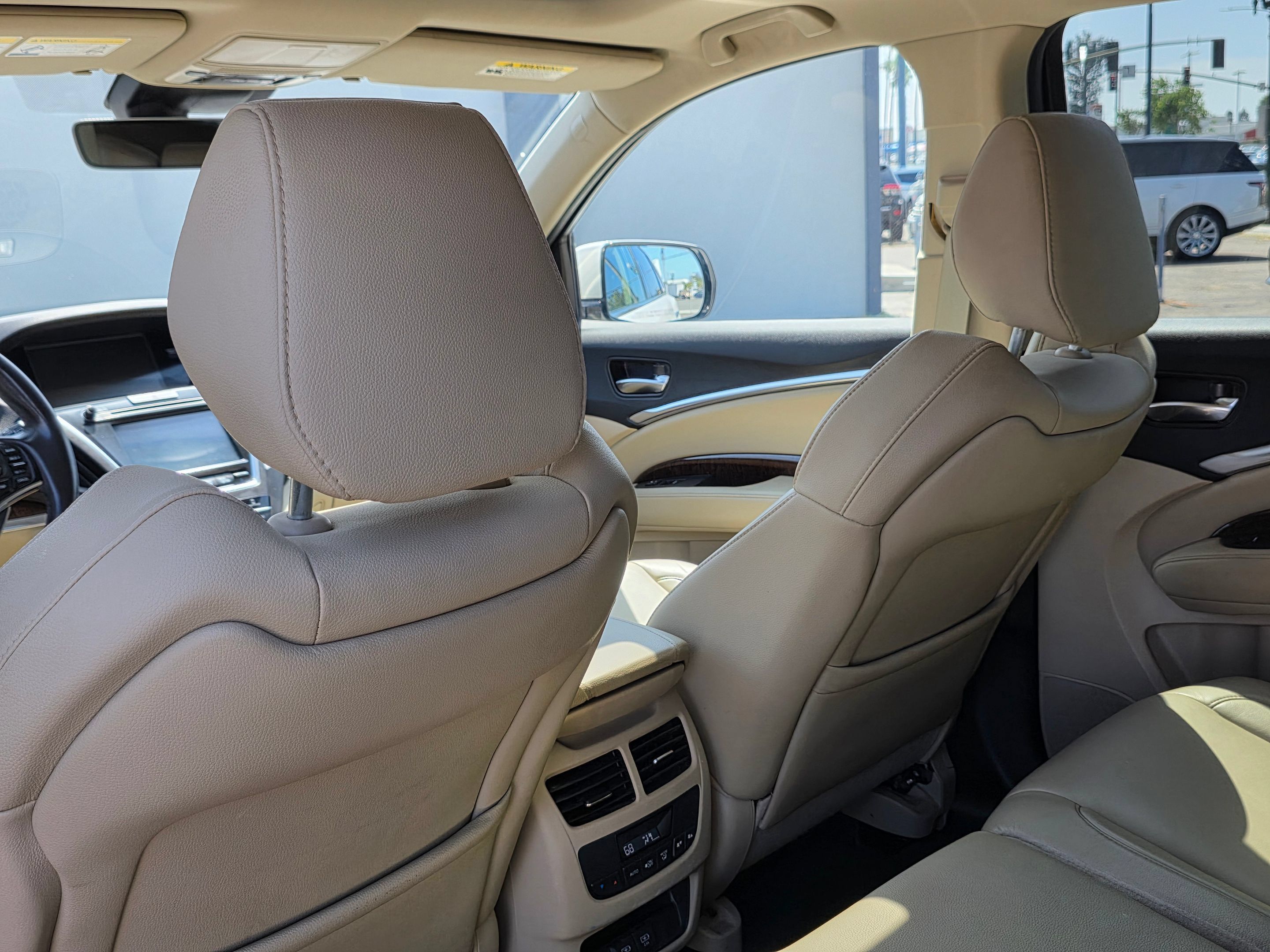 Used 2018 Acura MDX FWD image 22