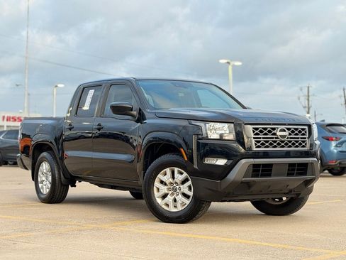 Used 2023 Nissan Frontier SV w/ SV Convenience Package RWD image 2