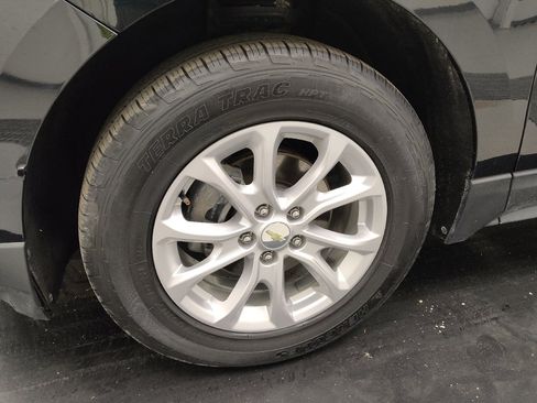 Used 2019 Chevrolet Equinox LT w/ Driver Convenience Package AWD/4WD image 31