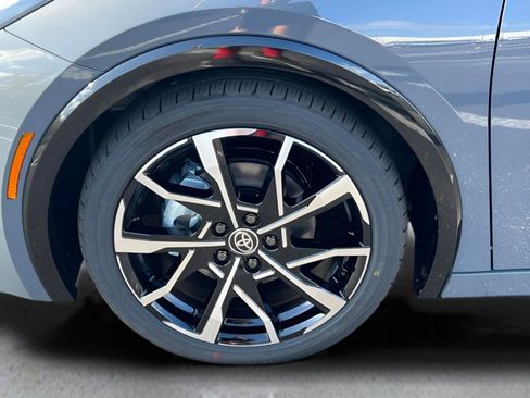 New 2026 Toyota Prius Plug-In Hybrid FWD image 9