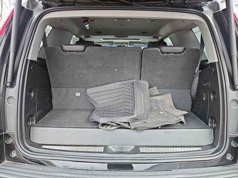 Used 2019 Cadillac Escalade Luxury image 28