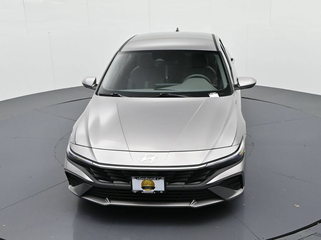 Used 2024 Hyundai Elantra SEL FWD image 15