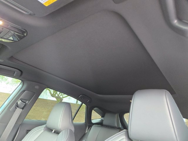 Used 2024 Toyota Venza Limited AWD/4WD image 15