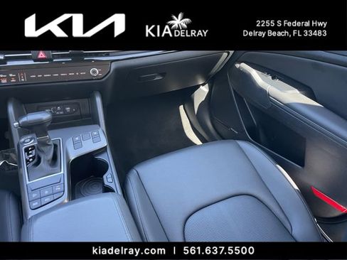 Used 2026 Kia Sportage SX image 15