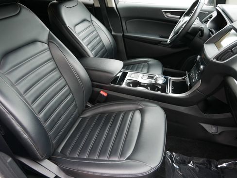Used 2019 Ford Edge SEL w/ Equipment Group 201A FWD image 23