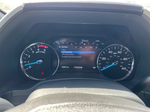 Used 2022 Ford F250 Lariat w/ Lariat Value Package AWD/4WD image 11