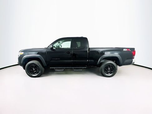 Used 2023 Toyota Tacoma SR5 image 4