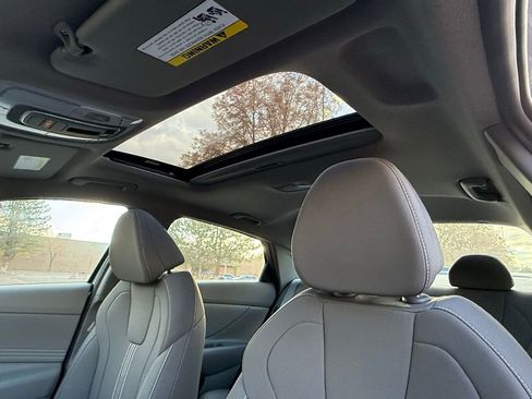 New 2026 Hyundai Elantra SEL Sport image 37