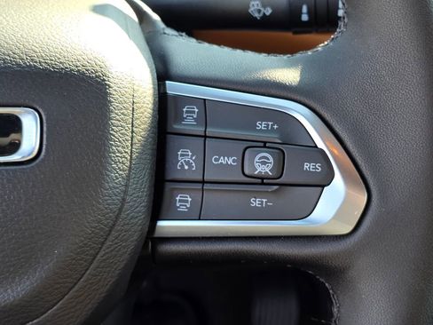 Used 2024 Jeep Compass Limited w/ Elite Group AWD/4WD image 18